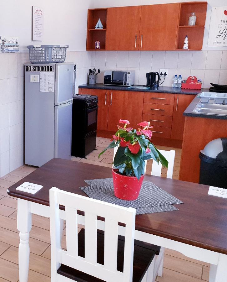 Harmony Haven Couples Retreat Apartment อมันซิมโทที ภายนอก รูปภาพ