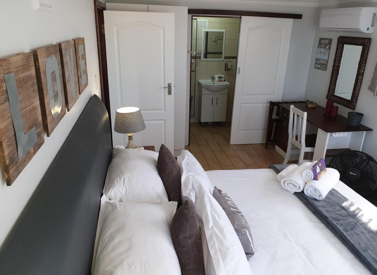 Harmony Haven Couples Retreat Apartment อมันซิมโทที ภายนอก รูปภาพ